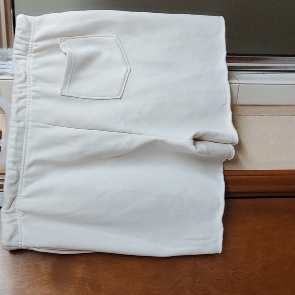 No Boundaries Jogger Short Light Birch - Picture 3 of 9